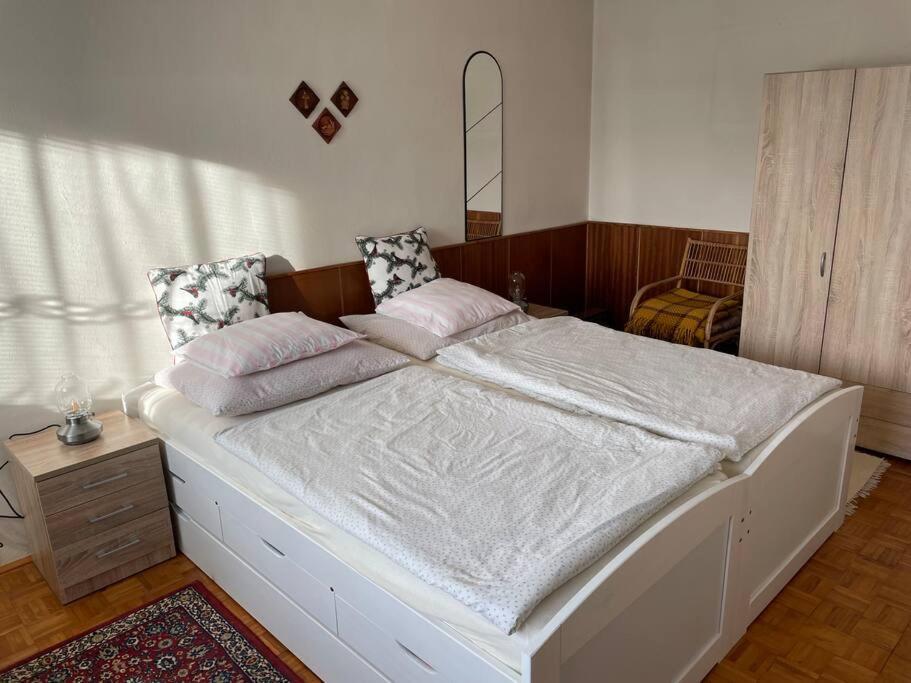 Oddych Pri Martinskych Holiach /Mountains Vacation Villa Luaran gambar